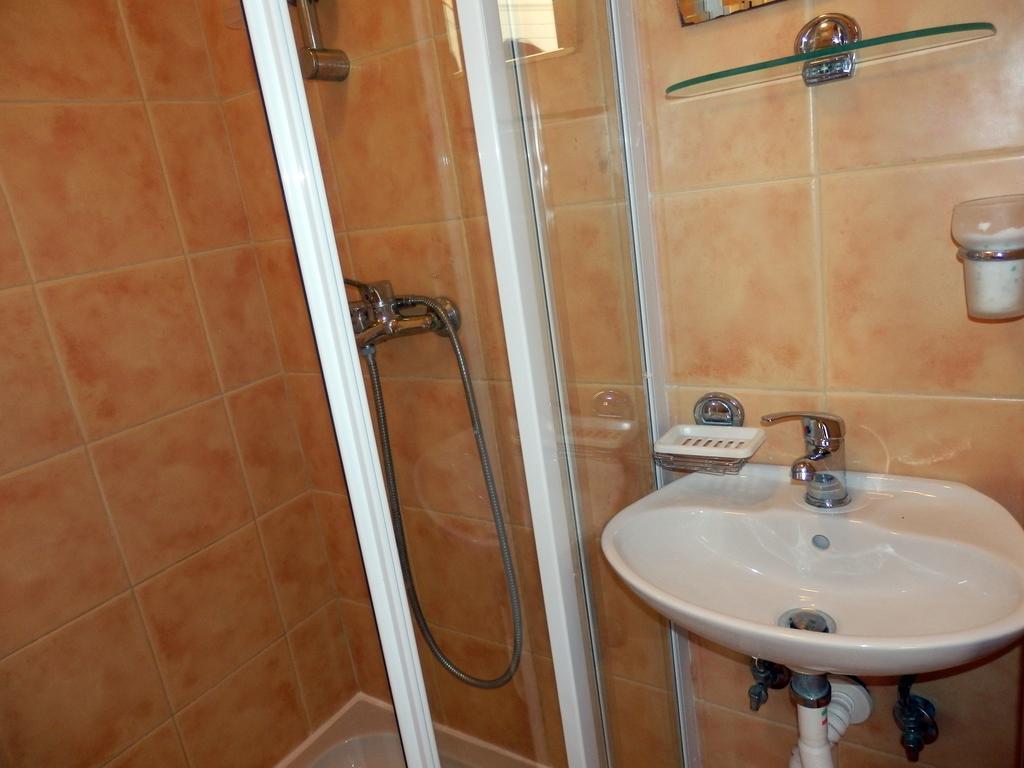 Apartments Esperanza يوتجيها المظهر الخارجي الصورة